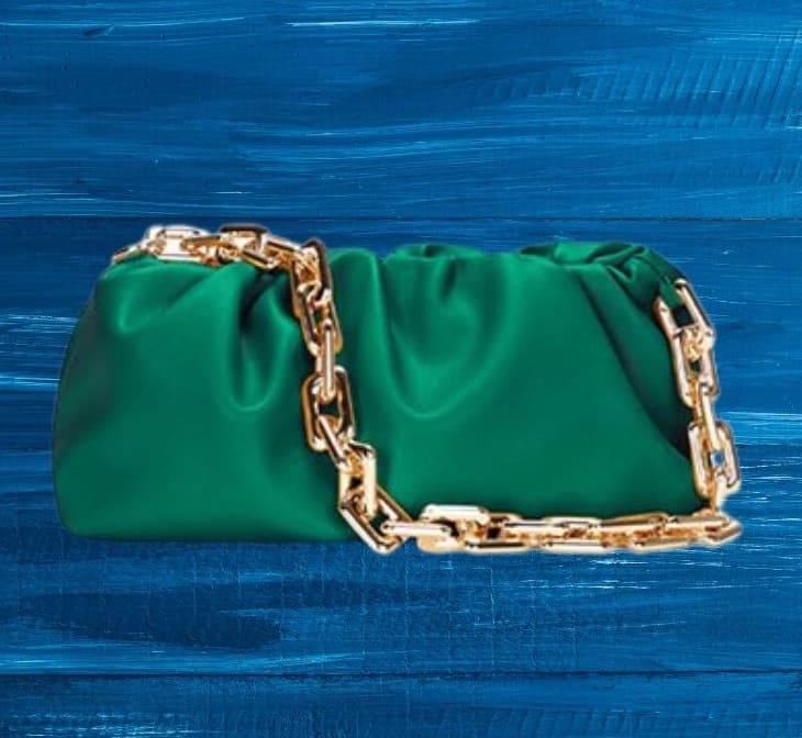 The Chain Pouch in Green