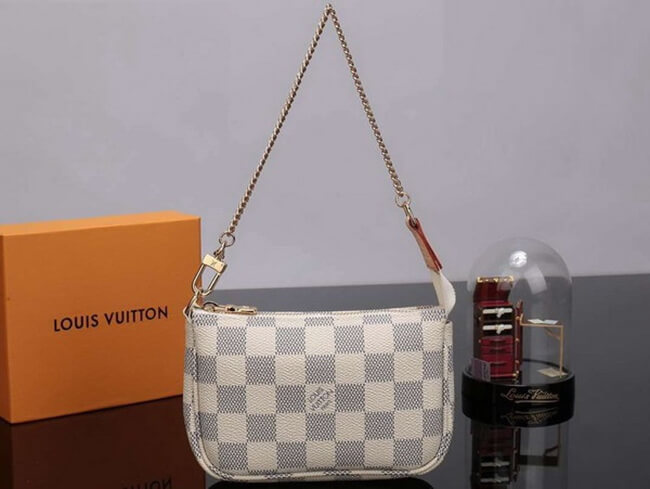 Lookalike Louis Vuitton Pochette Accessoires