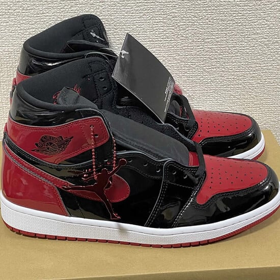 Get the Classic Look with the Best Jordan 1 Replica Sneakers on DHgate!