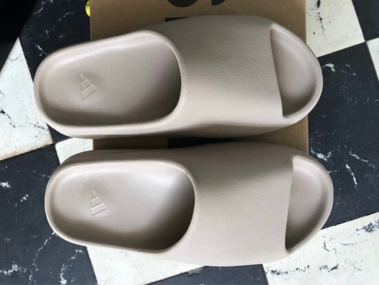 yeezy slides dhgate