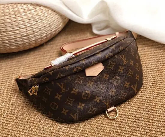 Need to find LV teddy bum bag dupe : r/DHgate