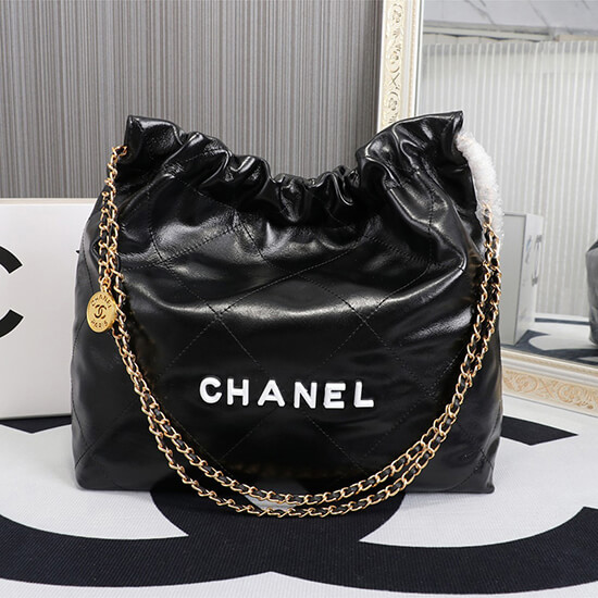 The Perfect Chanel 22 Bag Dupes for the Fashion-Forward