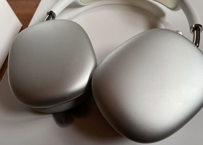 AirPods Max vs replica: Which One is Right for You?