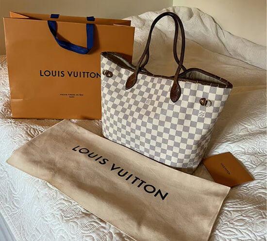 Similar To LV Neverfull