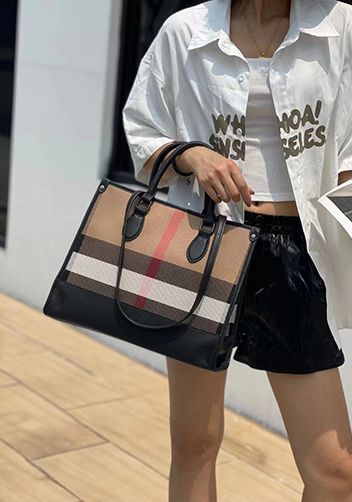 Replica Burberry bag