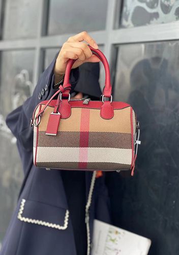 Cheap Replica Burberry Bags