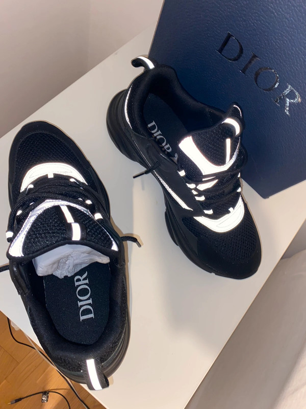 Affordable Fashion: Dior B22 Reps in a trendy colorway, perfect for any streetwear enthusiast